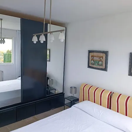 Con Jardin Privado Junto Playa Usil - Mogro Apartamento