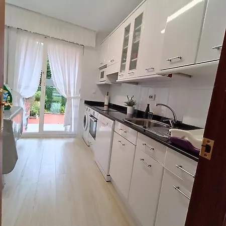 Con Jardin Privado Cerca Playa Usil - Mogro *