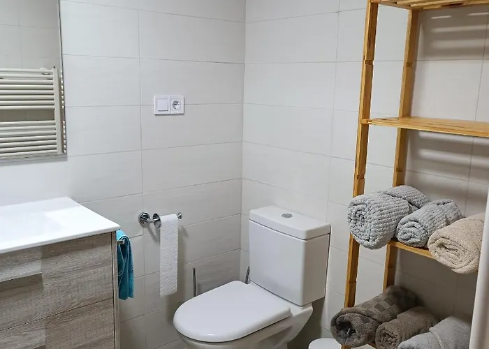 Con Jardin Privado Cerca Playa Usil - Mogro Appartement Miengo