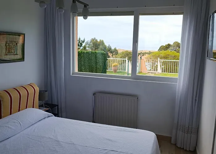 Con Jardin Privado Cerca Playa Usil - Mogro Appartement