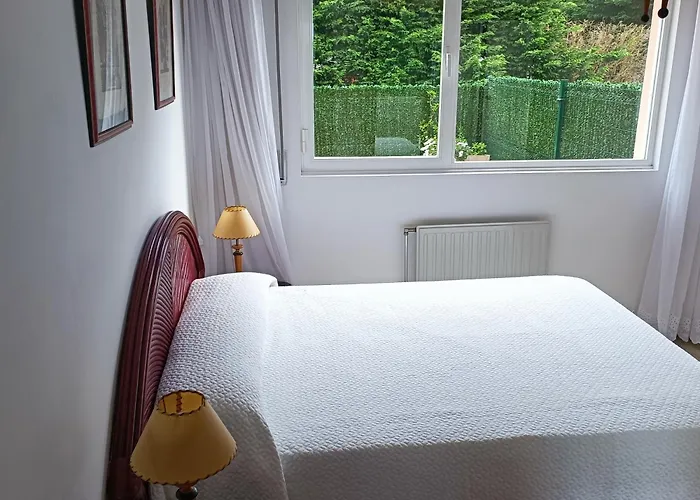 Con Jardin Privado Cerca Playa Usil - Mogro